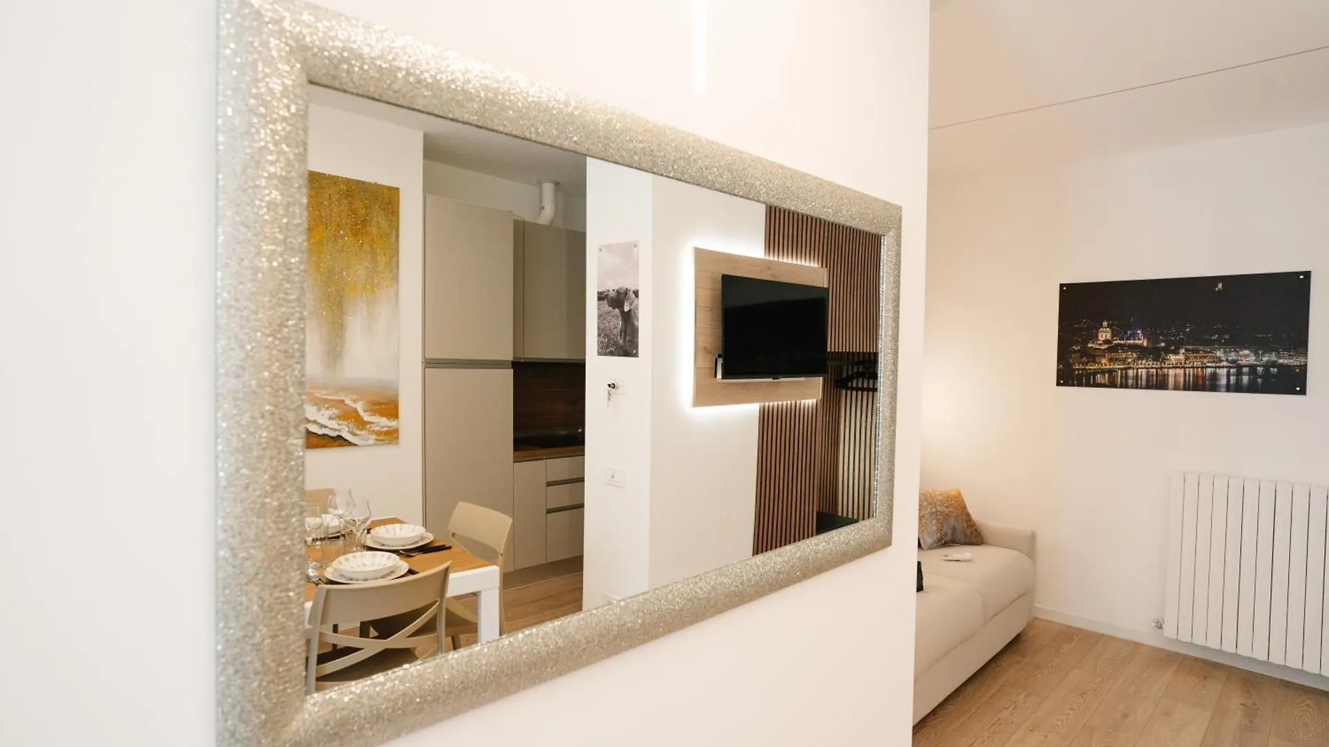Como Charm Living Apartment Duomo
